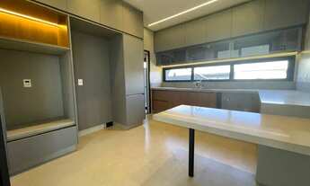 Imagem 7: Jardins Itália! 04 suítes, sendo 03 no pavimento superior, armários e ar condicionado. Pis