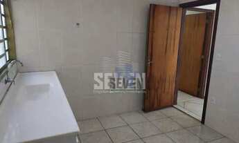 Imagem 5: Casa com 3 Quartos no Jardim Jussara Bauru Quintal Amplo e Ótima Localização