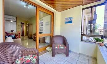 Imagem 3: SACADA DE FRENTE E ESPAÇO DE SOBRA NO CENTRO DA CIDADE