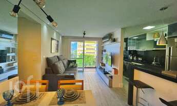 Imagem 2: Apartamento à venda em Petrópolis com 76 m², 2 quartos, 1 suíte, 2 vagas