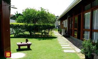 Imagem: Casa á venda na Lagoa da Conceição em