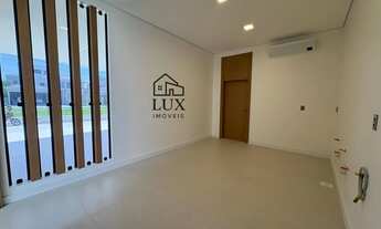 Imagem 3: Marina Rio Belo / 700m² / 4 suítes / piscina com hidro / climatizada / sala de cinema