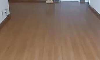 Imagem 2: 2 Quartos com varanda em ótimo prédio