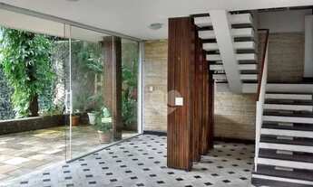 Imagem 2: Linda casa início da Júlio Otoni - várias possibilidades! - com piscina e ótimo terreno po