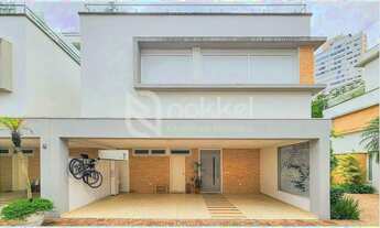 Imagem 4: Casa de condomínio com 278 m², 4 suítes à venda na Granja Julieta