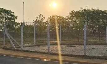 Imagem 2: Terreno em frente à praça | Miravista