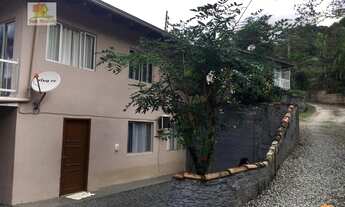 Imagem 3: Sobrado a Venda no bairro Glória em Joinville - SC. 4 banheiros, 5 dormitórios, 1 suíte, 3