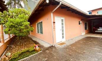 Imagem 2: EXCELENTE CASA AVERBADA NO CENTRO