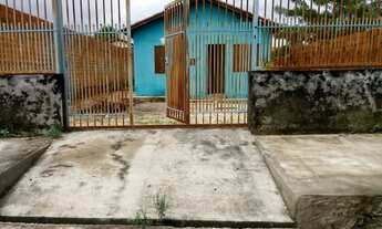 Imagem 3: Casa toda em dias e murada!