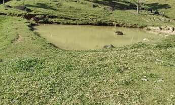 Imagem 6: Sítio serra Macaense bicuda grande 9,5 alqueires