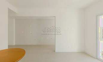 Imagem 4: Apartamento para venda possui 63 metros quadrados com 2 quartos em Pantanal - Florianópoli