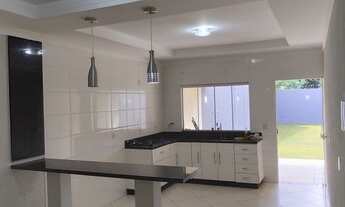 Imagem 7: Casa de condomínio para venda possui 240 metros quadrados com 3 quartos