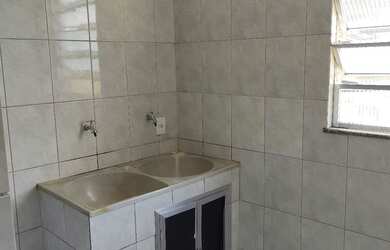 Imagem 5: Aluga se casa com 3 quartos, 1suite, 1coz, 1 area de serviço