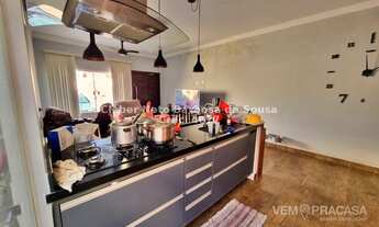 Imagem 4: 3 DORMITÓRIOS e ÁREA GOURMET EM EXCELENTE LOCALIZAÇÃO!