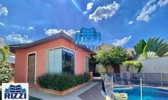 Imagem: Casa Térrea - Anil - 3 Quartos - 2 suítes