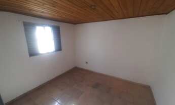 Imagem 5: Kitnet individual. Bairro Batistão. 3 peças com banheiro e quintal