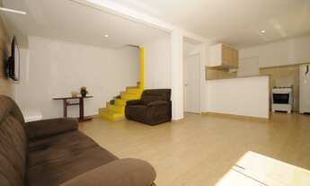 Imagem 4: Sobrado para venda possui 100 metros quadrados com 3 quartos em Tucuns - Armação dos Búzio