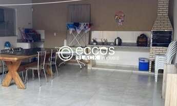 Imagem 4: CASA RESIDENCIAL em UBERLÂNDIA - MG, SANTA ROSA