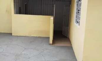 Imagem 4: Imóvel com ponto comercial e duas casas