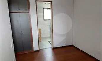 Imagem 3: Apartamento em Alphaville, com 99m², 3 dormitórios, 1 suíte, 2 vagas