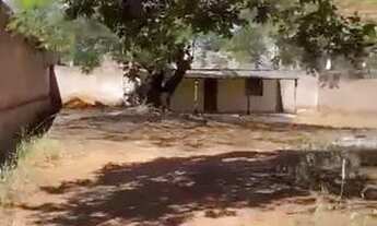 Imagem 2: Casa de 2 quartos em lote de 800m2, Rua do jockey 800m2