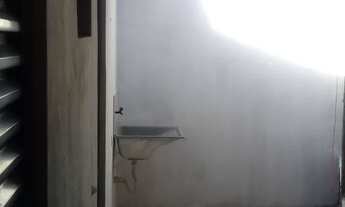 Imagem 4: ALUGO CASA 02 QUARTOS