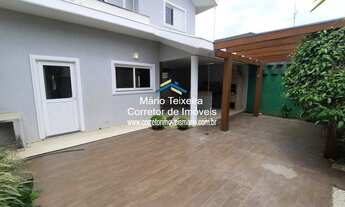 Imagem 2: Sobrado com 4 quartos / sala de tv / área gourmet e quintal