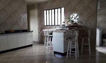 Imagem 2: Casa no centro de Barra Velha