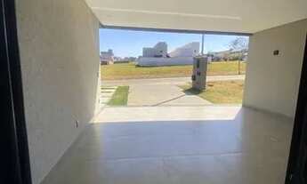 Imagem 3: Casa com 3Q à venda, 180 m² por R$ 1.100.000 - Terras Alpha 1 - Senador Canedo/GO