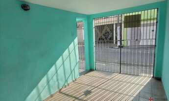 Imagem 4: CASA INDEPENDENTE COM 01 DORMITÓRIO, SALA, COZINHA E GARAGEM COBERTA P/ 01 AUTO. LOCALIZAD