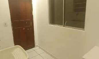 Imagem 5: Casa para aluguel possui 100 metros quadrados com 2 quartos em Barrocão - Itaitinga - CE