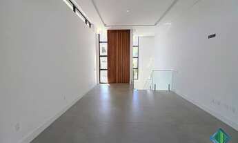 Imagem 3: Casa de condomínio sobrado para venda tem 230 metros quadrados com 3 quartos