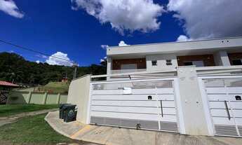 Imagem 4: Belíssimo sobrado novo no bairro Itaóca em Guararema-SP