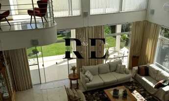 Imagem 5: Casa Luxuosa com 5 Suítes e Piscina para Locação Anual em Jurerê Internacional - Conforto