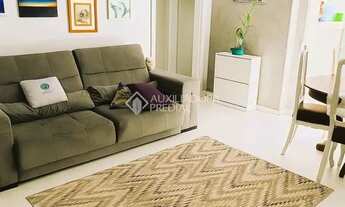 Imagem 7: Apartamento 2 dormitórios, dependência empregada, pátios privativos, 75 m2 quartos em San