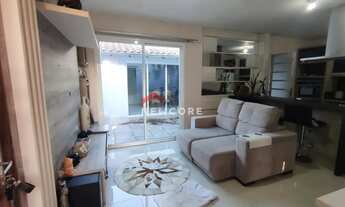 Imagem: Casa de condomínio em Rua Irmã Maria Hiltgardis