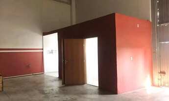 Imagem 3: Barracão, 270 m² - venda por R$ 800.000,00 ou aluguel por R$ 3.900,00/mês - Jardim Portal