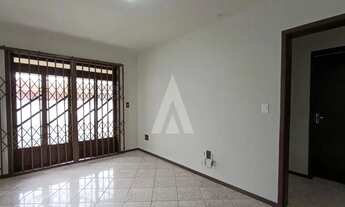 Imagem 5: Casa localizada no bairro Aventureiro, composta por dois quartos, varanda e uma vaga de ga