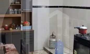 Imagem 7: Mega Oportunidade Dupla: Casa Ampla com 8 Quartos e Ponto Comercial Térreo!