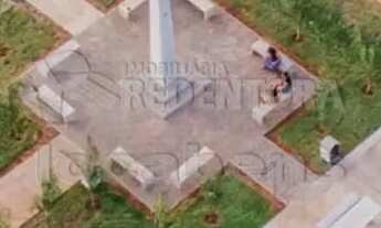 Imagem 7: Terreno de Esquina 216,20m² - Eplatz