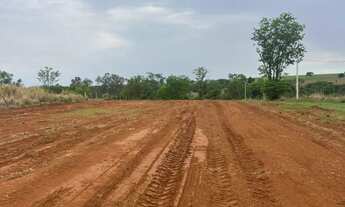 Imagem 6: 1.400 m2 acesso ao Rio ?