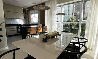 Imagem 2: UM ACHADO... No centro de BC com 2 suítes, 2 vagas, pronto para morar mobiliado e decorado