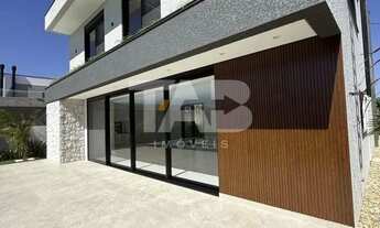 Imagem 6: Casa de 5 suítes no Caledônia