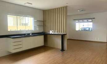 Imagem 4: Imóvel para aluguel tem 177 metros quadrados com 3 quartos em Balneário - Florianópolis