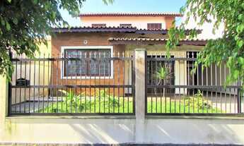 Imagem 4: Sobrado com localização privilegiada, a 200 metros da praia, perfeita para caminhadas beir