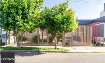 Imagem 2: Casa em condomínio de 3 dormitórios,2 vagas e churrasqueira no bairro Agronomia