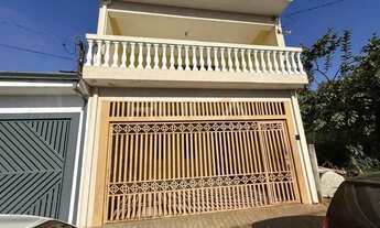 Imagem: Sobrado de 3 dormitórios no Jardim Bicão