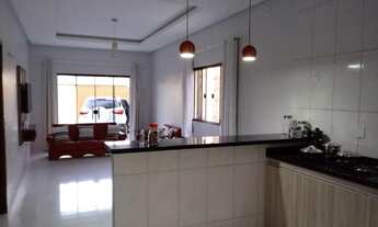 Imagem: Casa com 2 quartos, 2 banheiros e garagem