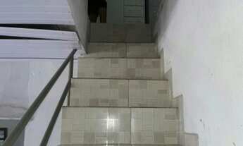 Imagem 4: Casa para venda possui 45 metros quadrados com 2 quartos em Caiçara - Praia Grande - SP