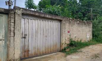 Imagem 3: Casa com quintal grande